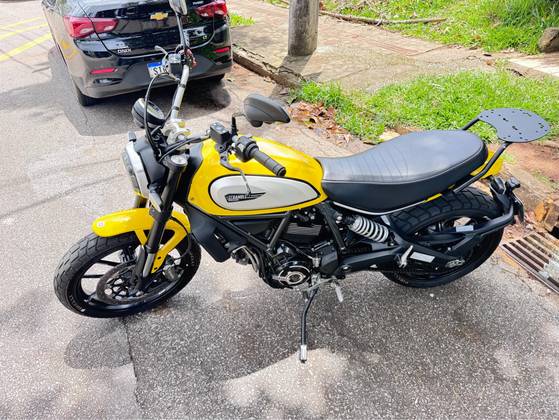DUCATI SCRAMBLER ICON 